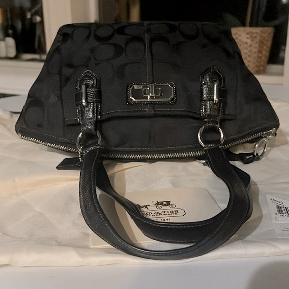 Authentic Coach Small Signature Satchel & Dust Bag - Picture 7 of 16